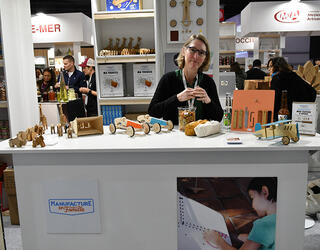 Stand d'Artisan sur le village de l'artisanat - Manufacture en famille