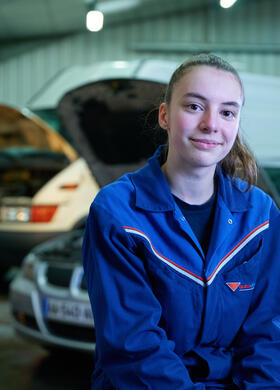 Portrait d'Emily Chatellier - Trophée Madame Apprentie 2022